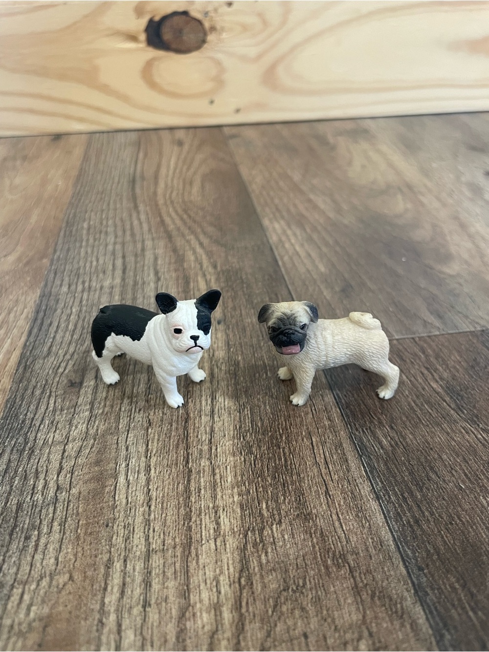 Schleich figurines 2 dogs lot Pug French bulldog